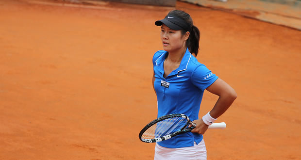 Li Na and Maria Sharapova in Stuttgart Final.