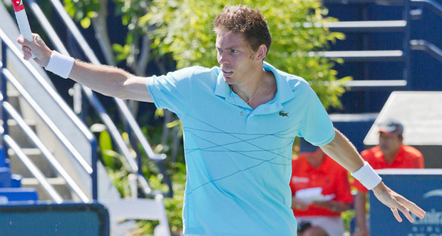 “Newport: Nicolas Mahut Doubles Up on the Grass” (From: Eurosport.fr)