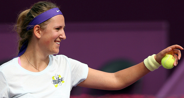 Azarenka Upsets Serena in Cincinnati