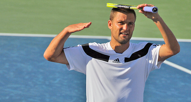 Youzhny Reigns in Spain, Wins Valencia Open 500