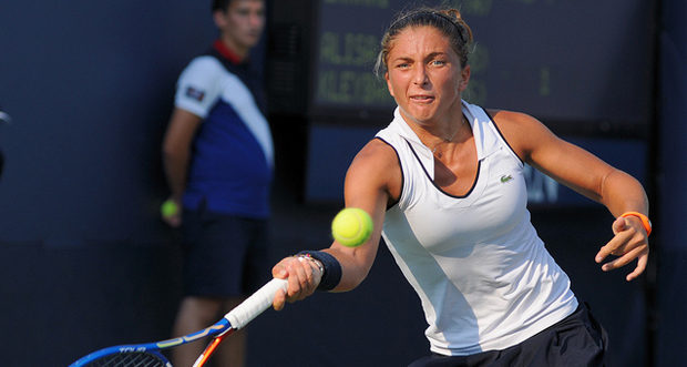Errani Leads Italy to Fed Cup Over Russia; Halep Wins in Sofia