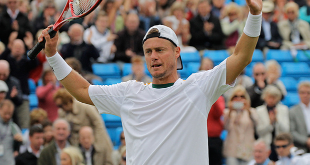 Hewitt Defeats Federer to Win Brisbane Title