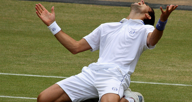 Djokovic Outlasts Federer in Epic Wimbledon Final
