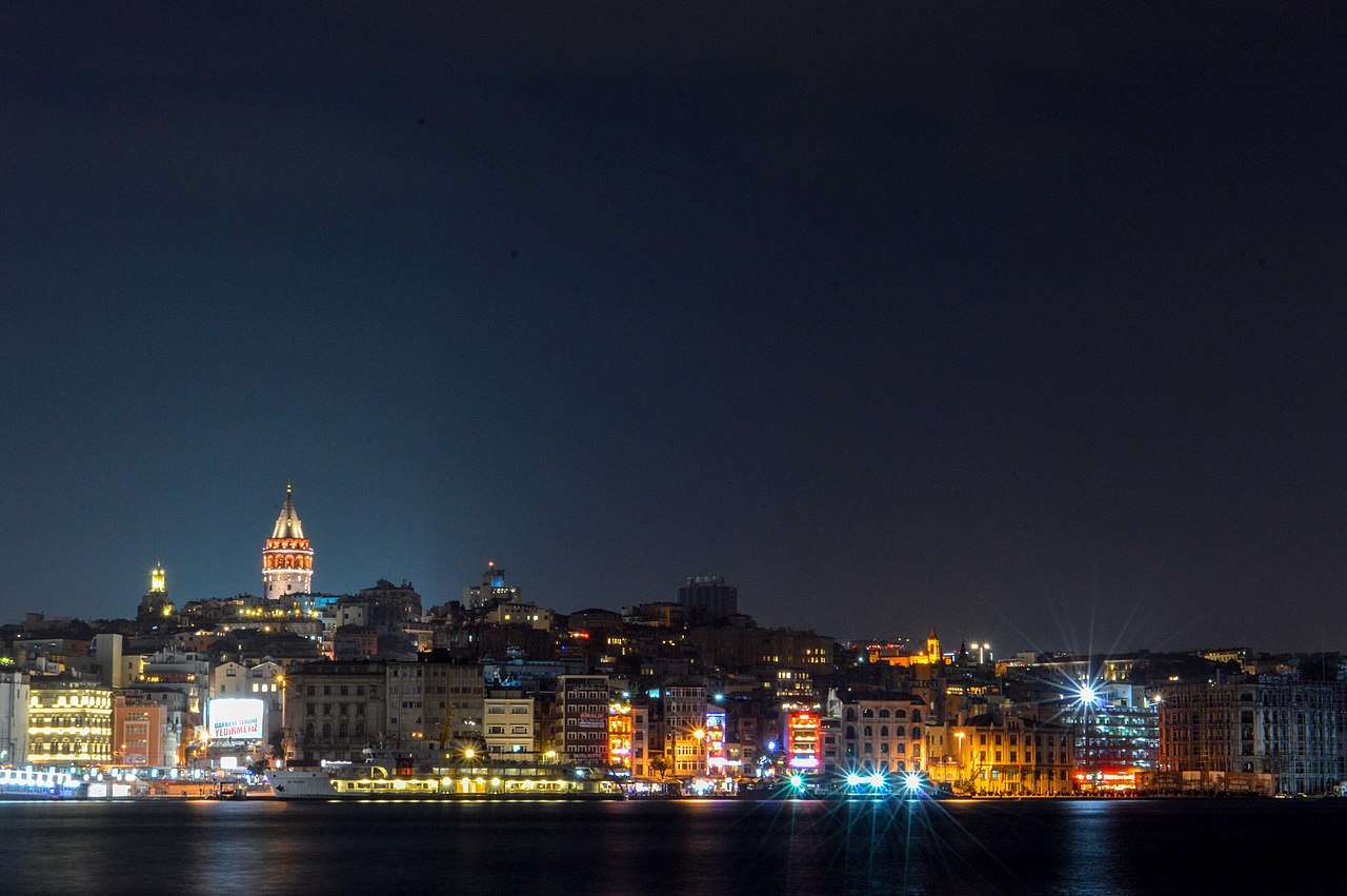 1280px-Karaköy.jpg