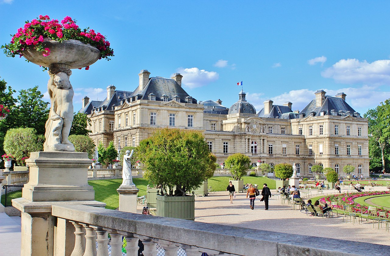 Le_Jardin_du_Luxembourg,_Paris,_France_-_panoramio_(20).jpg